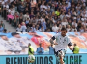 竞技宝-梅西回归赛场，绝杀首场状态亮眼，热火观众沸腾！的简单介绍