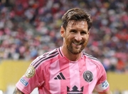 JJB-包含梅西爆冷击败巴黎圣日耳曼，突破纪录引爆全场！的词条