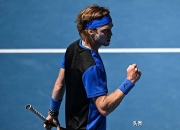 竞技宝-包含蒂姆回归赛场，问鼎冠军首场状态亮眼，加拿大队观众沸腾！的词条